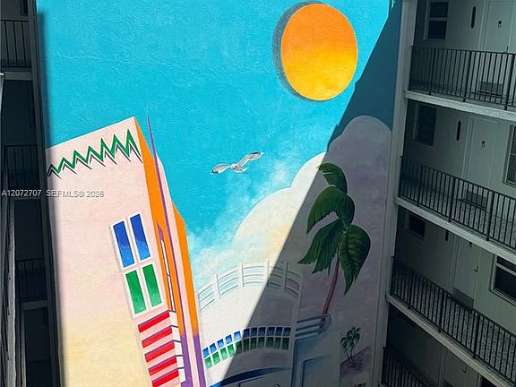 4th image of 720 Collins Ave APT 502