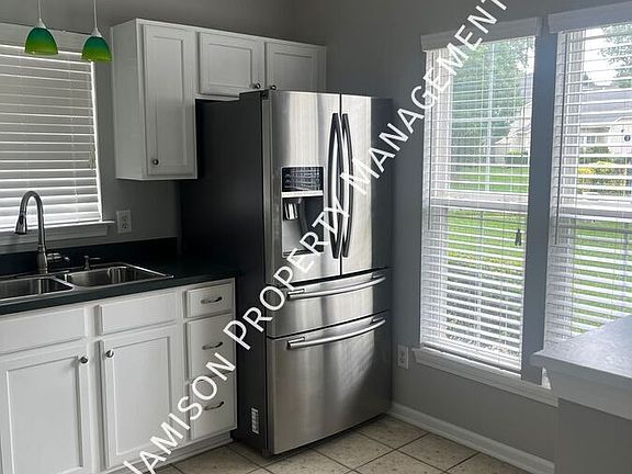 5th image of 8901 Cinnabay Dr