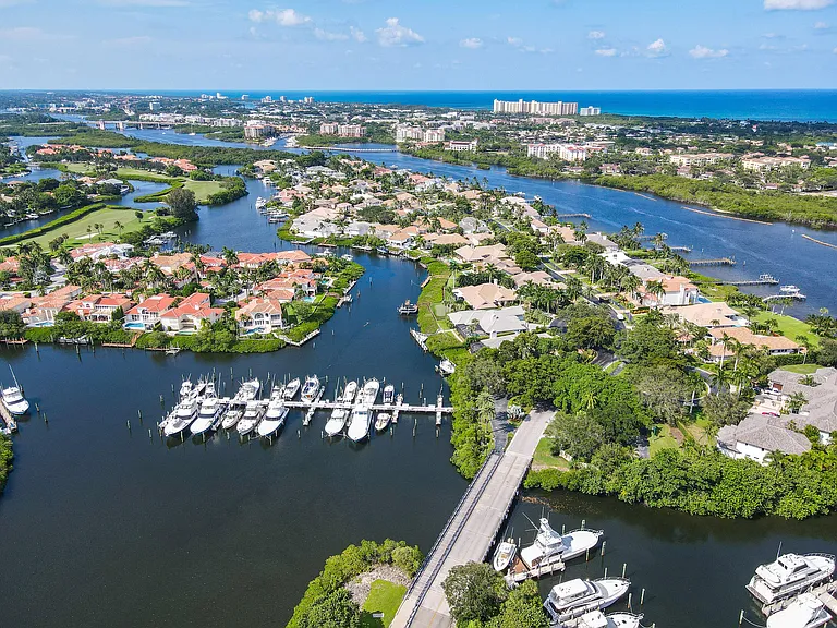 3322 Casseekey Island Rd #302 — Photo 44