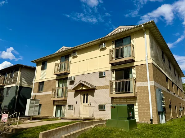 504 S Johnson St, Iowa City, IA