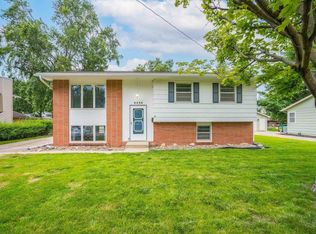 4308 67th St, Urbandale, IA 50322