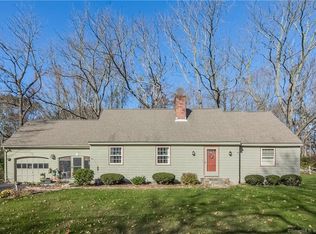 3 Settlers Ln, Clinton, CT 06413