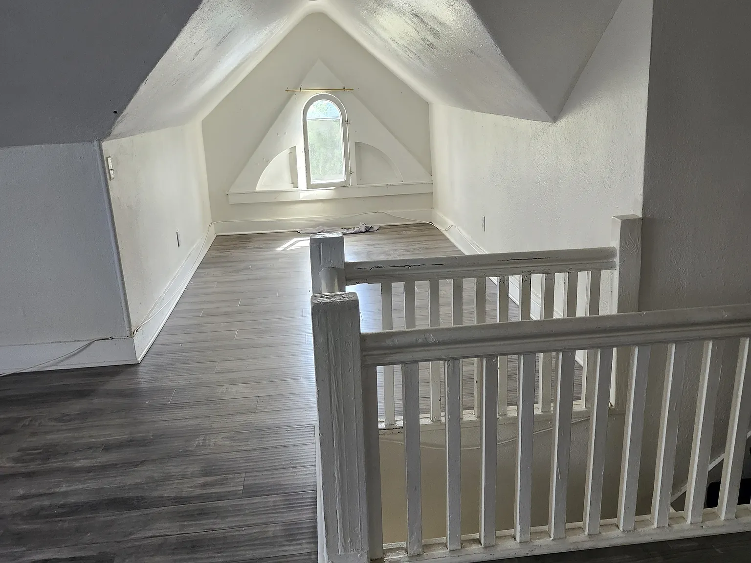 2 bed, 850 sqft, $2,200 — Photo 4