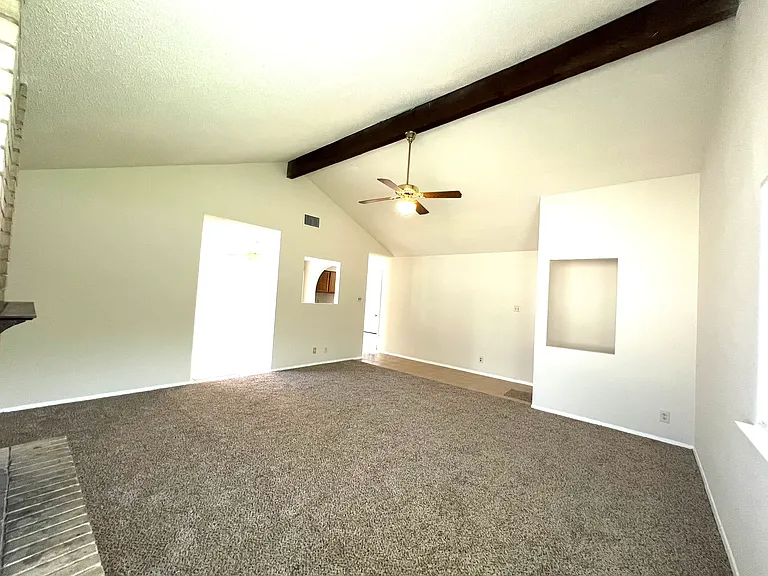 8818 Ridge Gate St — Photo 5