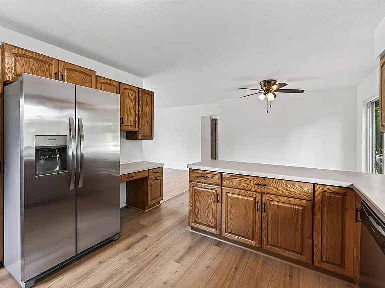 2036 Coral Ln — Photo 12