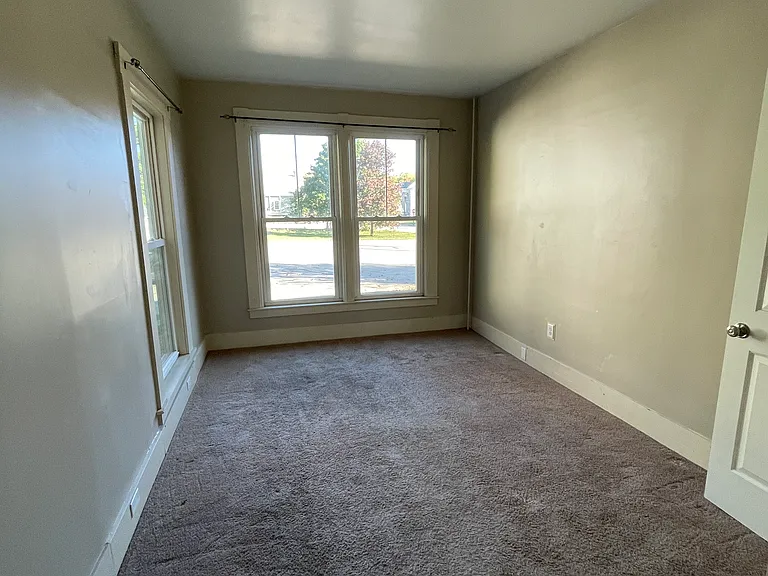 52 W Church St #2 — Photo 8