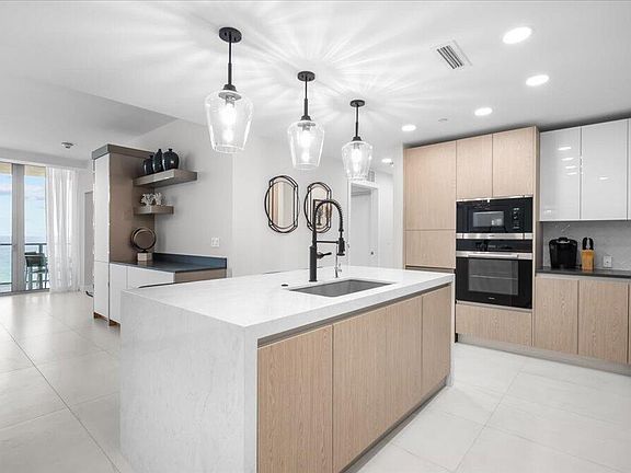 5th image of 3100 N Ocean Drive #P-1904