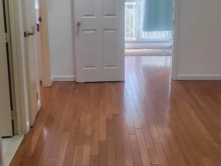 766 41st St #3D — Photo 1