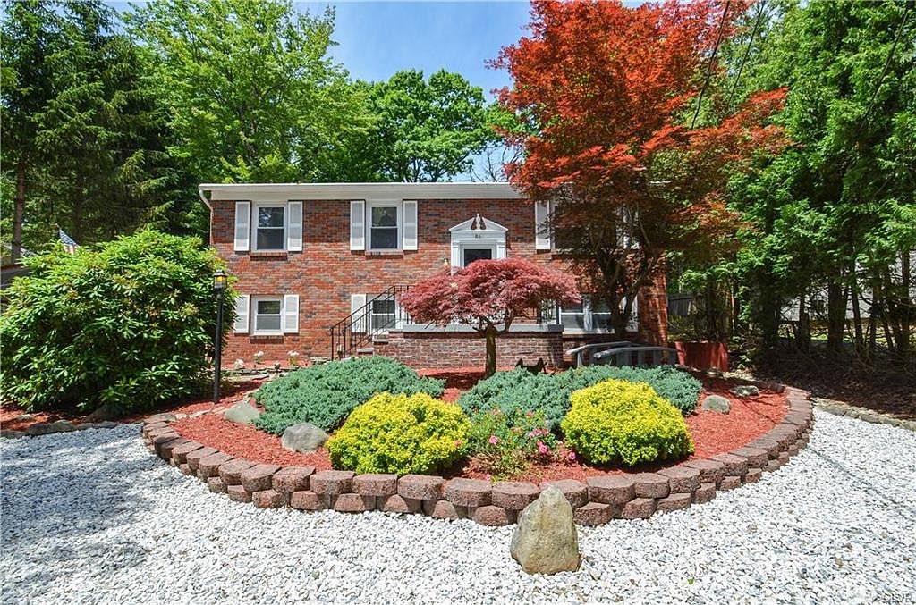 86 Fairview Ave, Mount Pocono, PA 18344 Zillow