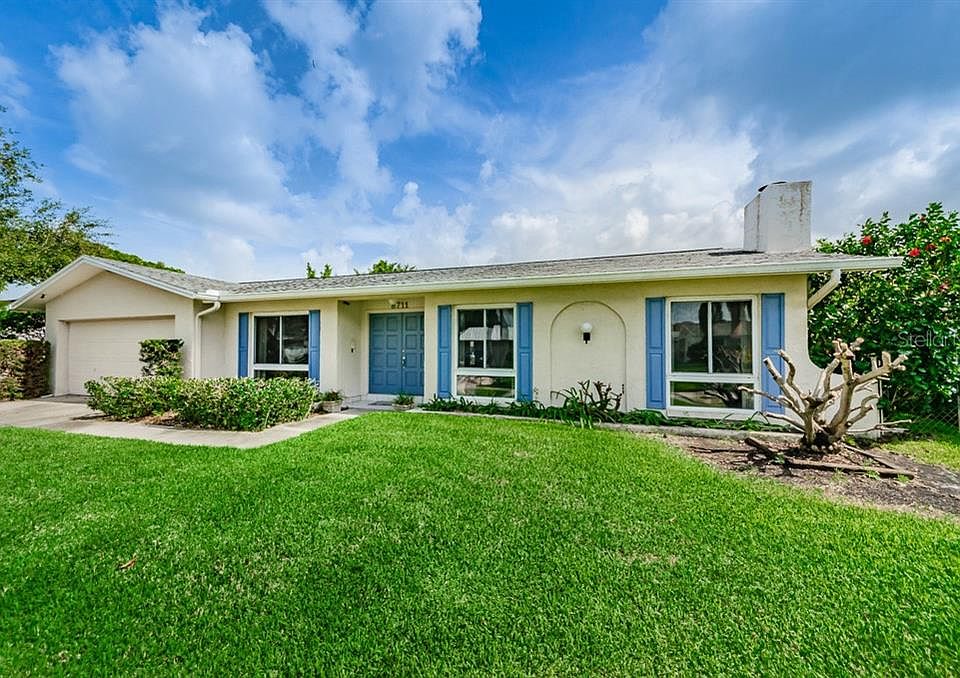 1st image of 8711 Palisades Dr
