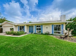 8711 Palisades Dr, Tampa, FL 33615
