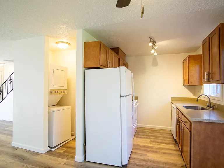 3595 Cedaroak Dr #23 — Photo 6