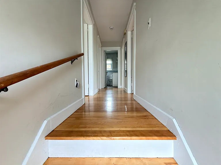 11 Clay St — Photo 26