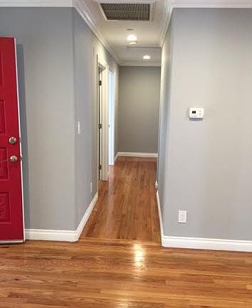 4th image of 22663 Kittridge St