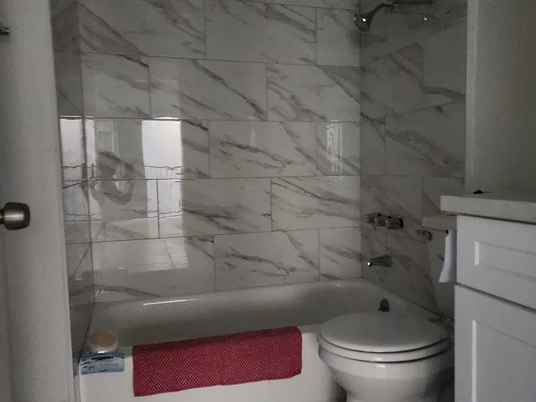8530 Cedros Ave #11 — Photo 11