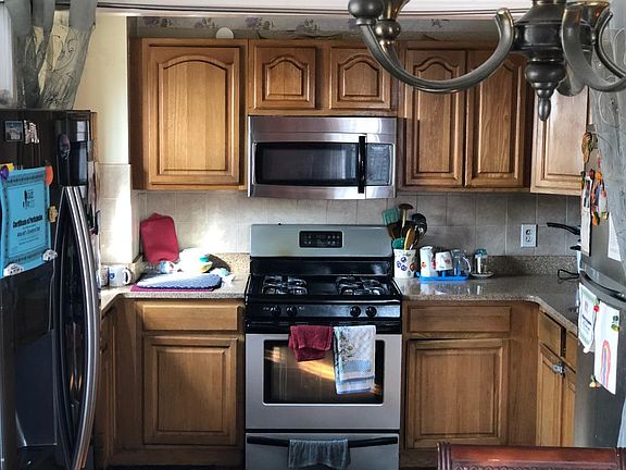 2nd image of 9712 191st St