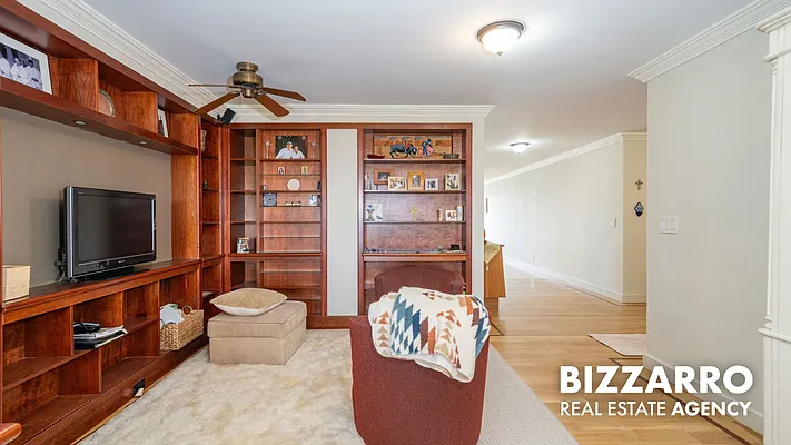 Living room, photo 7