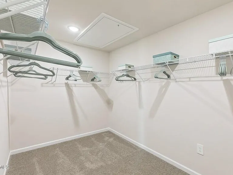 2118 Cherry Creek Rd — Photo 24