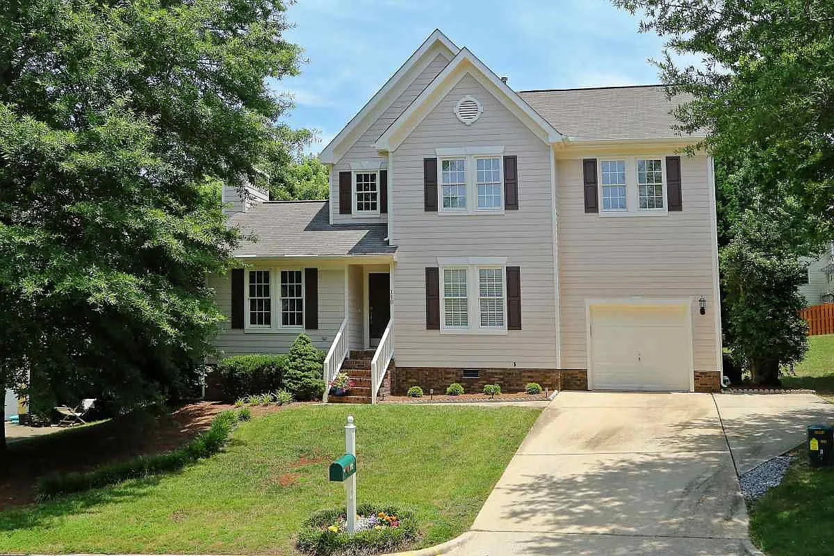 3 bed, 2.5 bath, 1540 sqft, $2,300 — Photo 1