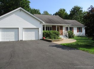 9 Deervale Rd, Durham, ME 04222