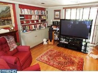 1109 Greentree Ln, Penn Valley, PA 19072