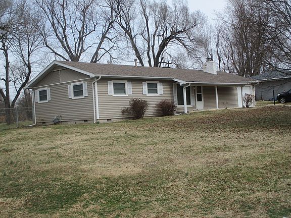 3rd image of 128 Northgate Dr