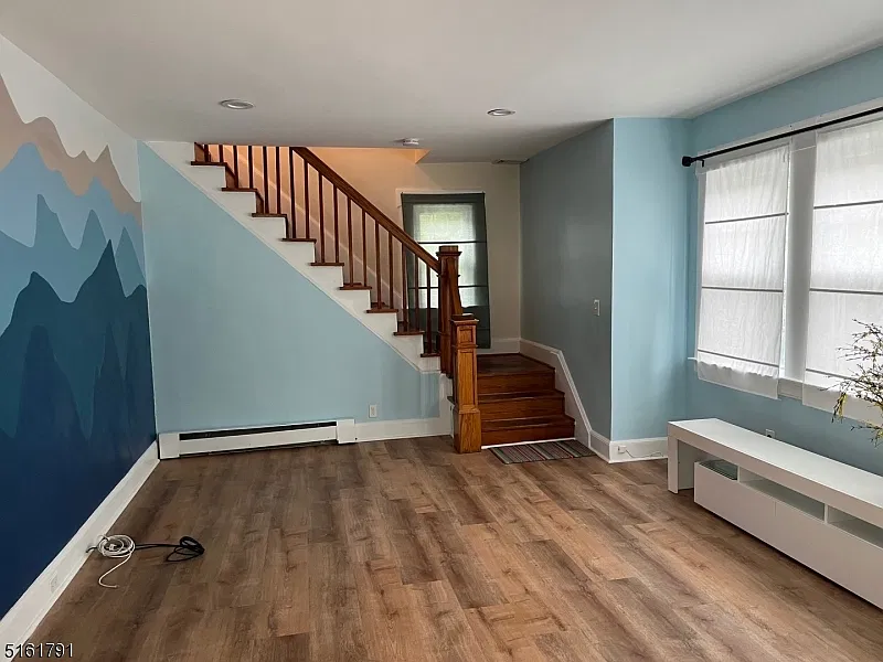 3 bed, 1.5 bath, $4,100 — Photo 4