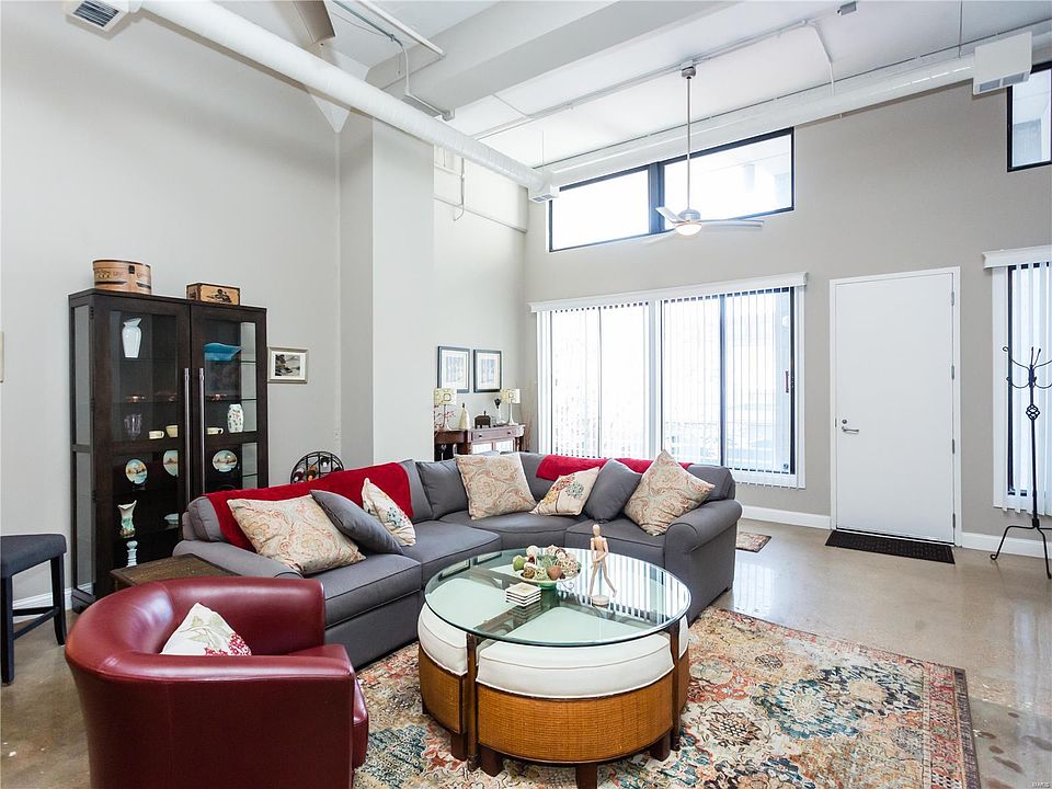 1st image of 4100 Laclede Ave APT 201