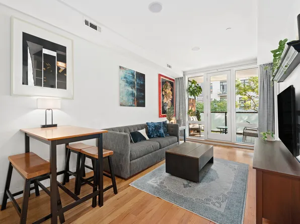 1059 Manhattan Avenue image 1 of 12