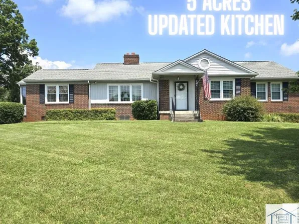 574 Church St, Ridgeway, VA 24148