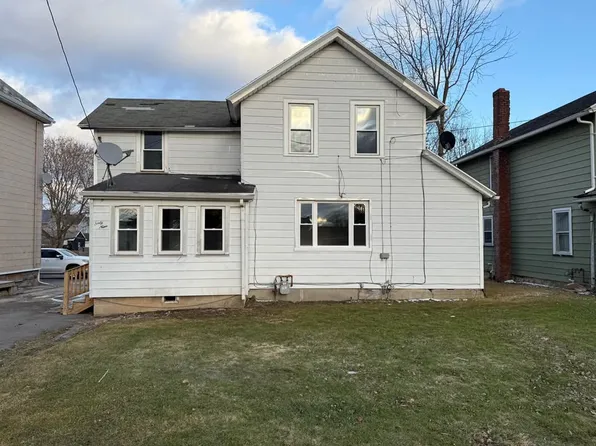 69 S Pearl St, Oakfield, NY 14125