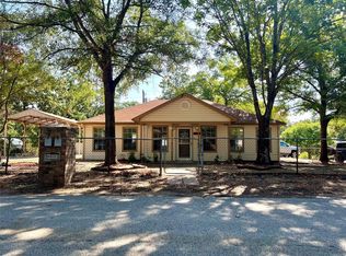 913 Holiday Dr, Kemp, TX 75143