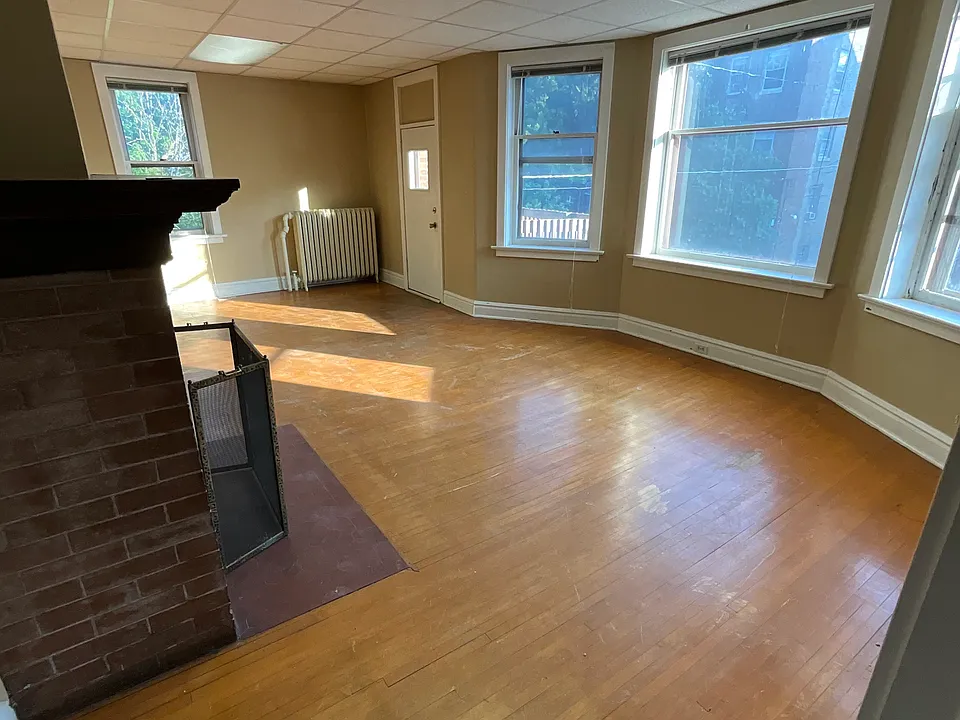 118-20 N 8th Ave E #120