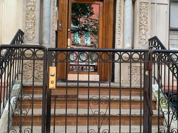 304 W 112th St APT 1W, New York, NY 10026
