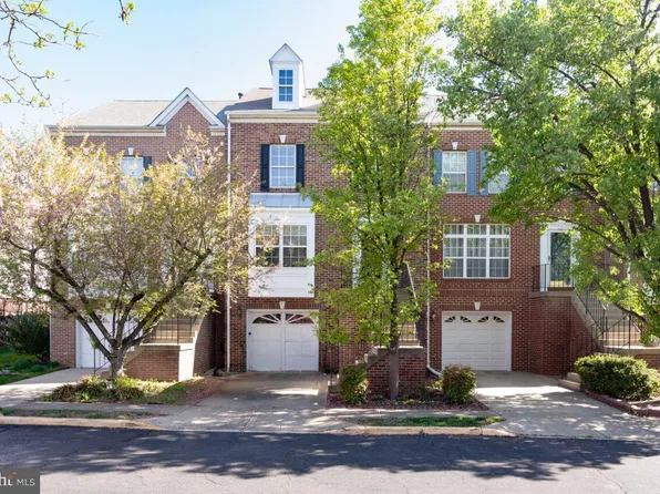 13137 Ashnut Ln, Herndon, VA 20171