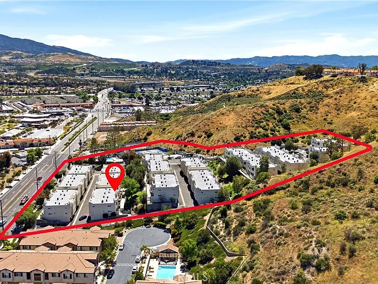 18209 Sierra Hwy #30 — Photo 47
