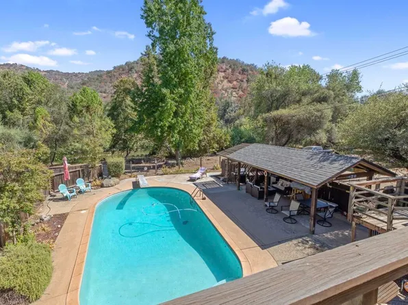42794 Kaweah River Drive, Three Rivers, CA 93271