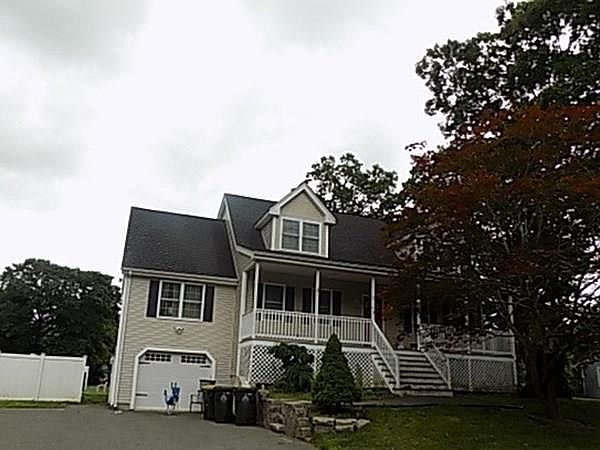 1st image of 250 Shirley Dr