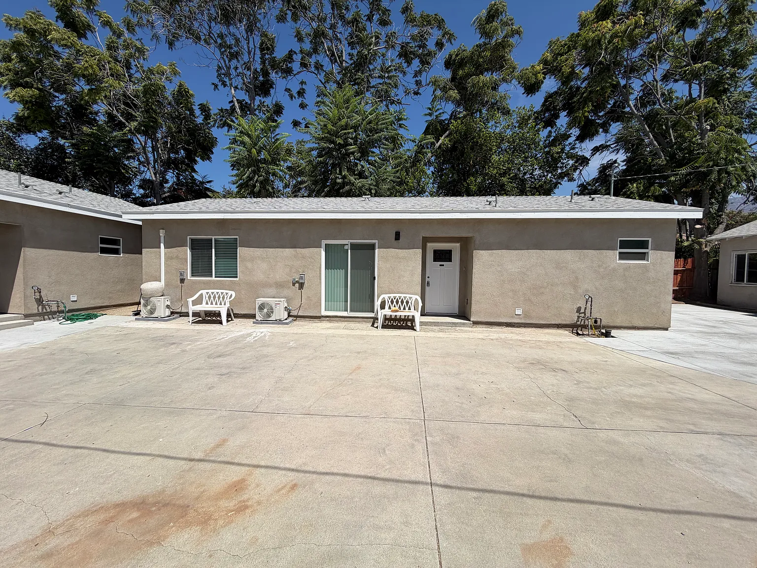 2 bed, 920 sqft, $3,695 — Photo 2