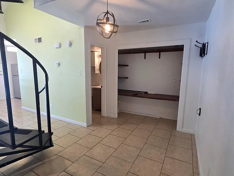 1840 Burton Dr #142 — Photo 6