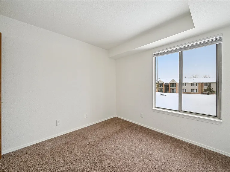 Two Bedroom (Classic) - 2 Bed / 2 Bath - 897 Sq.Ft.