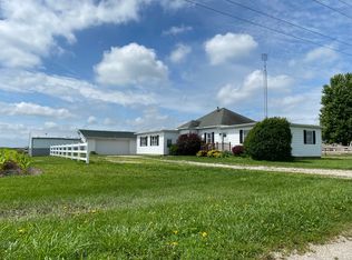 82 N 23rd Rd, Peru, IL 61354