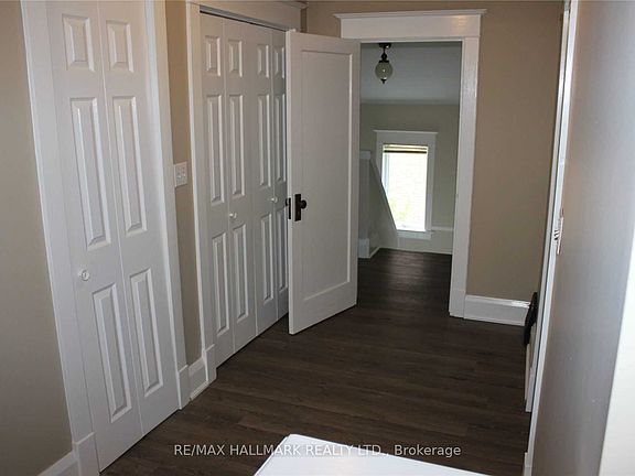 5th image of 81 Chisholm St