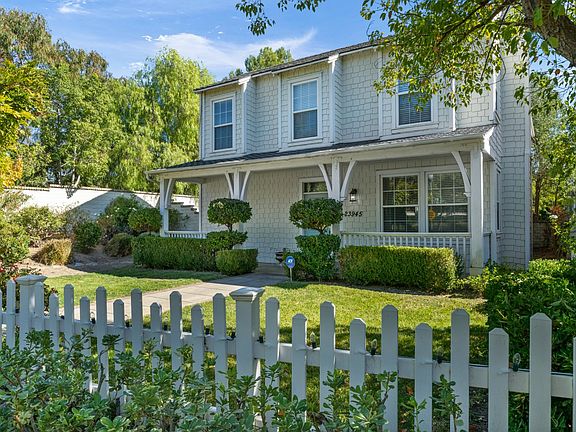 2nd image of 23945 Windward Ln