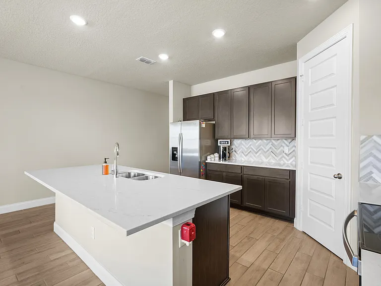 8588 Dahlia Cir — Photo 9