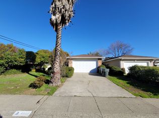 4909 1st Pkwy, Sacramento, CA 95823