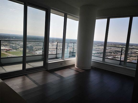 3rd image of 950 Portage Pkwy #3812