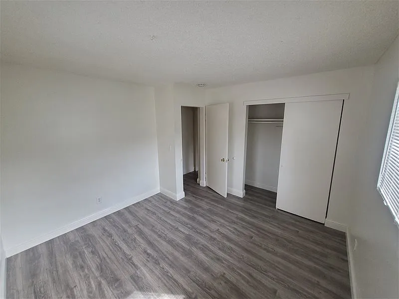 2 bed, 750 sqft, $2,000 — Photo 3