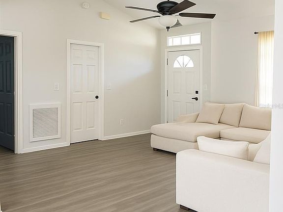 3rd image of 1293 COURTLAND BOULEVARD