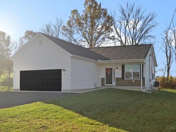 208 Sitting Bull Dr, Sardinia, OH 45171